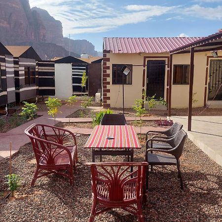 Wadi Rum Oryx Hostel & Tours מראה חיצוני תמונה
