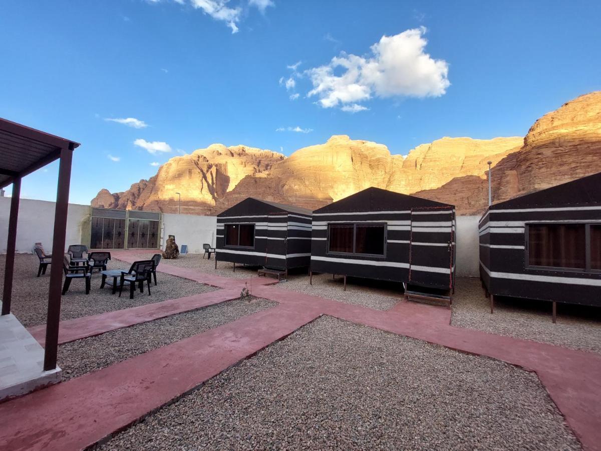 Wadi Rum Oryx Hostel & Tours מראה חיצוני תמונה