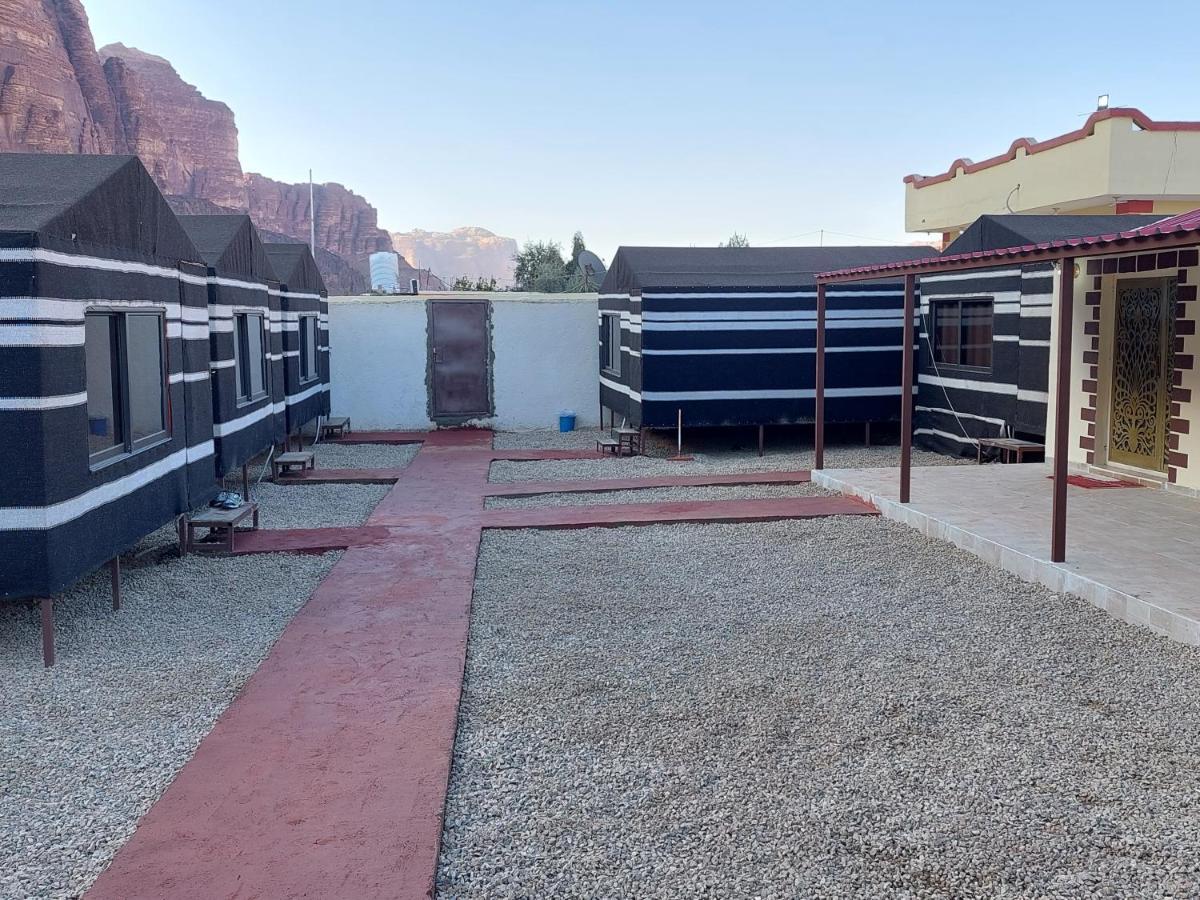 Wadi Rum Oryx Hostel & Tours מראה חיצוני תמונה