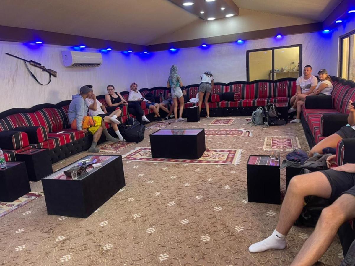 Wadi Rum Oryx Hostel & Tours מראה חיצוני תמונה