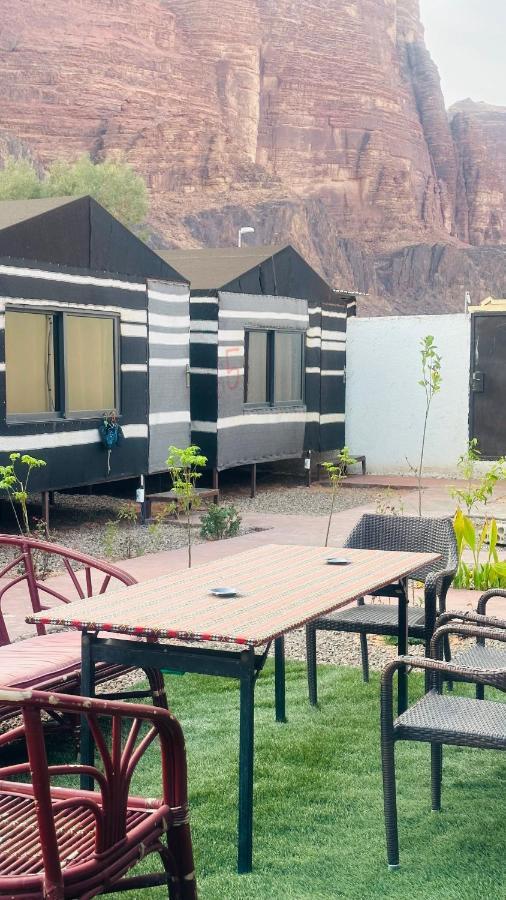 Wadi Rum Oryx Hostel & Tours מראה חיצוני תמונה