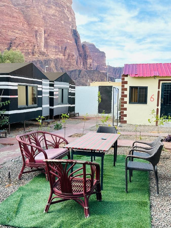 Wadi Rum Oryx Hostel & Tours מראה חיצוני תמונה