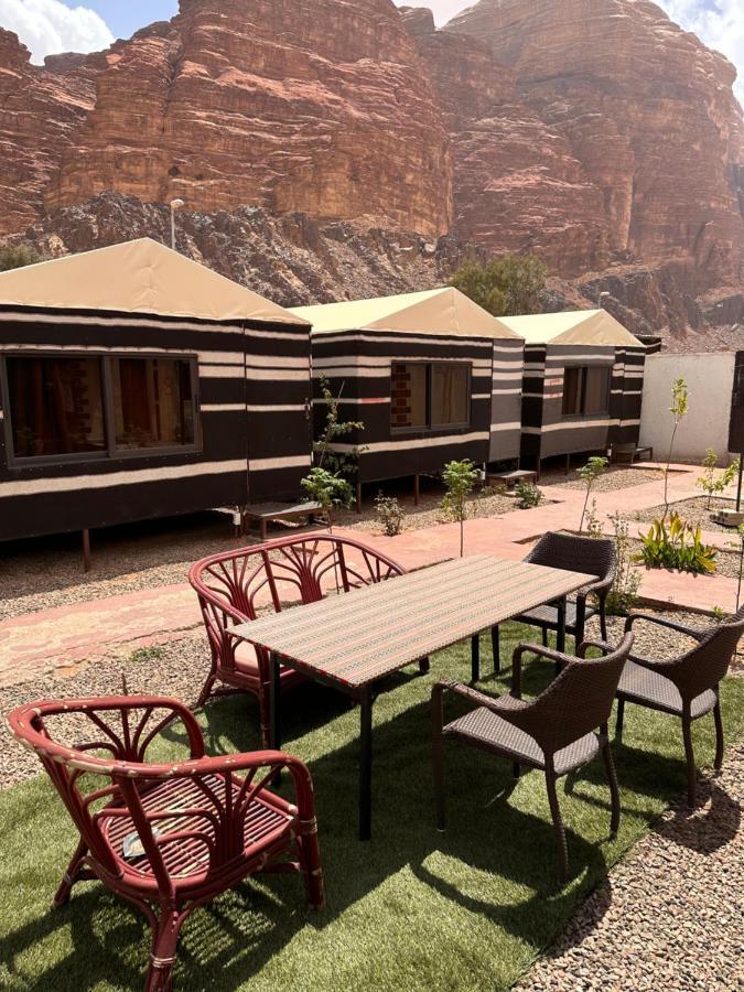 Wadi Rum Oryx Hostel & Tours מראה חיצוני תמונה